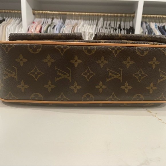 💎✨STUNNING✨💎 Louis Vuitton Monogram Hudson GM - Picture 16 of 16